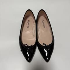 Repetto 黒 ポインテッドトゥ フラットシューズのサムネイル