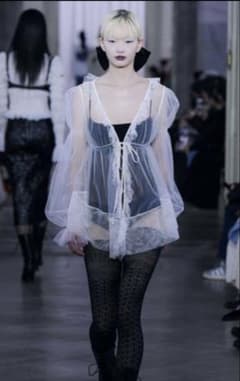 【新品未使用】試着のみ！fetico白 BABY DOLL BLOUSE fetico白 BABY DOLL BLOUSE - メルカリ