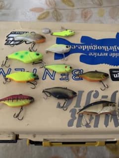 バス釣り　バイブレーションのサムネイル