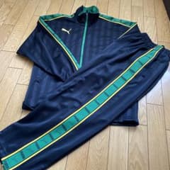 PUMAジャージ上下セットのサムネイル