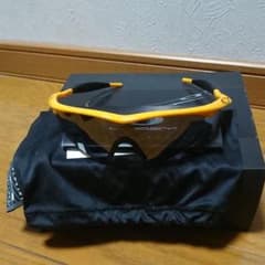 oakleyサングラスのサムネイル