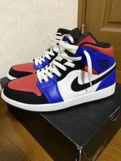 ナイキ エアジョーダン1 ミッド トップ3のサムネイル