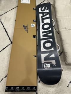 (最終値下げ) SALOMON ボード 保証カード付き148cmのサムネイル