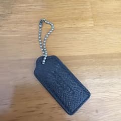 COACH キーホルダー チャーム ブラックのサムネイル