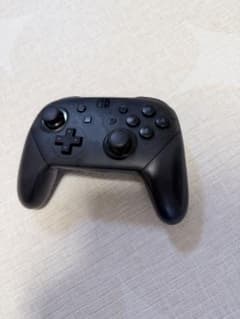 Nintendo Switch Proコントローラー　フィルム付きのサムネイル
