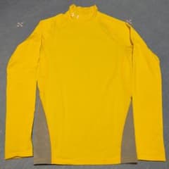 UNDER ARMOUR インナーシャツ イエローのサムネイル