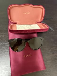 GUCCI サングラス ブラック ゴールド金具のサムネイル