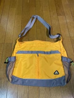 アディダス　adidas ショルダーバッグのサムネイル