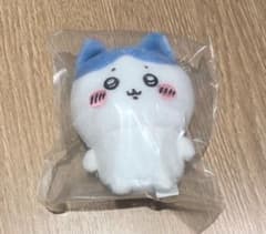 ちいかわ ハチワレ おすわり ぬいぐるみのサムネイル