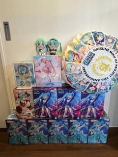 初音ミク　未開封フィギュア＋15周年くじセット 初音ミク 未開封フィギュア＋15周年くじセット - メルカリ