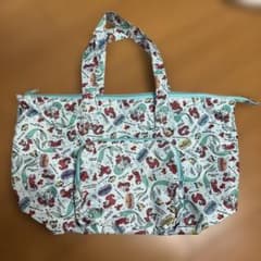Disneyアリエル　マザーズバッグ収納付きのサムネイル