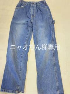 デニムパンツのサムネイル