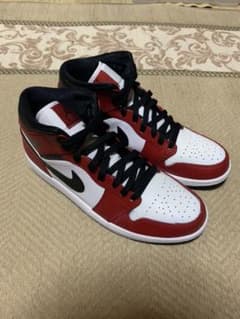 NIKE AIR JORDAN 1 MID CHICAGO BLACK TOEのサムネイル