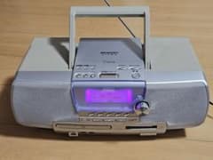 Victor CD-MD ポータブルオーディオシステム Clavia RD-M2 CD-MDメモリーポータブルシステムRD-M2製品情報 | JVC