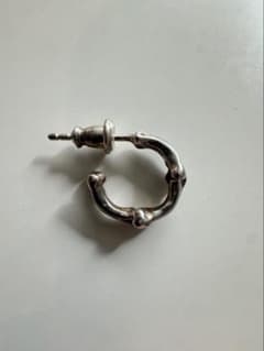 TAKAHIROMIYASHITA ボーンイヤリング シルバー925のサムネイル