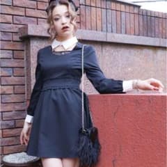 未使用♡バブルス♡デコルテレースフレアワンピースのサムネイル