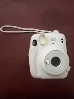 FUJIFILM instax mini 11 本体 ホワイトのサムネイル