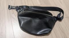 MOUSSY ブラック ボディバッグのサムネイル