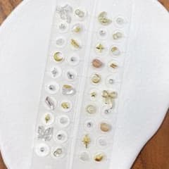 耳つぼジュエリー✧*。 (40粒) ゴールド系のサムネイル