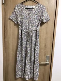 ヴィンテージ 古着　花柄ワンピースのサムネイル