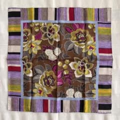 美品⭐️ETRO エトロ　アンサンブル　シルク混　花柄　幾何学模様　サイズ40 未使用 ETRO シルク ミニスカーフ イタリア製 花柄 エトロ ITALY 絹