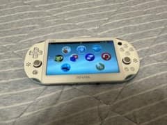 PS vita PCH-2000のサムネイル