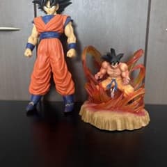 ドラゴンボール 孫悟空 フィギュア 2体セットのサムネイル