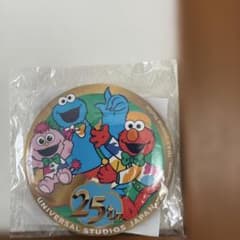 ユニバ　缶バッジのサムネイル