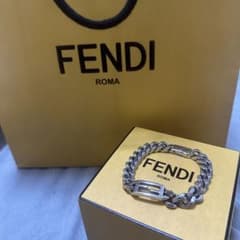 FENDI チェーンブレスレット シルバーカラー