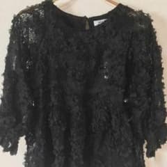 美品⭐HIAND フラワーレース トップスのサムネイル