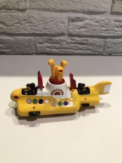 ビートルズ　イエローサブマリン　ミニカーのサムネイル