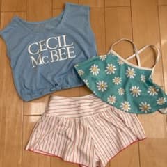 【値下げ】水着　女の子　130 セシルマクビーのサムネイル