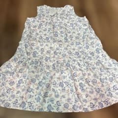 UNIQLO 女の子ワンピース　130 新品未使用品のサムネイル