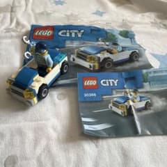 LEGO シティ ポリスカー 30366のサムネイル