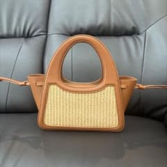CHARLES & KEITH かごバッグ ハンドバッグのサムネイル