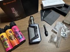爆煙 GEEK VAPE L200 Silver おまけ付きのサムネイル