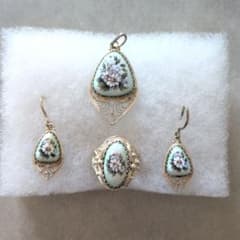 ロシアの伝統的エナメル工芸（フィニフティ）花柄ペンダントトップ＋リング＋ピアスのサムネイル