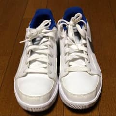 ナイキスニーカーのサムネイル