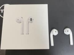Apple AirPods 二世代のサムネイル