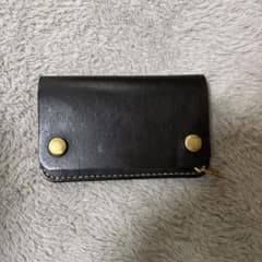 シンプル 本革 丘染めブラックミドルトラッカーウォレット - メルカリ