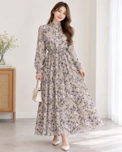 【新品未使用】花柄プリーツワンピースのサムネイル