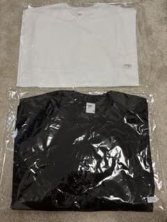 Tシャツ　ホワイト　ブラックのサムネイル
