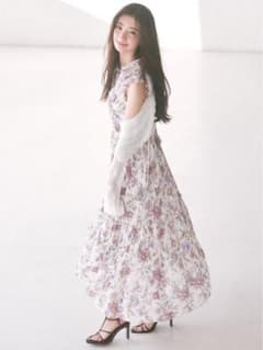 SNIDEL プリーツプリントワンピース　0サイズのサムネイル