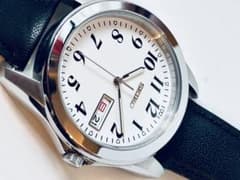 d*2様 SEIKO クォーツ 腕時計 本体 ホワイト文字盤のサムネイル