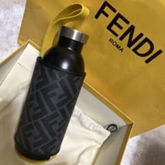 FENDIタンブラーのサムネイル