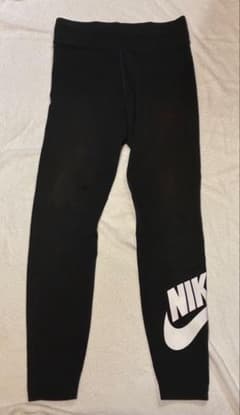 【美品】NIKE レギンス ブラック Sサイズのサムネイル