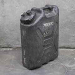 米軍放出品　燃料ポリタンク　ジェリカン　ウォータータンク Amazon.co.jp: 米軍放出品品 ウォータータンク ポリタンク