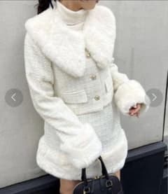 ナイスクラップ フェイクファー付きツイードジャケットアイボリー 