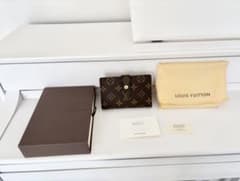 ルイヴィトン　モノグラム　がま口　財布　二つ折り　LOUIS VUITTONのサムネイル