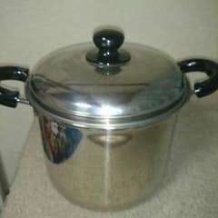 パスタを茹でる鍋。新品。のサムネイル